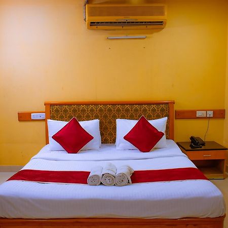 Naksha Tree Hotels - Mogappair Chennai Luaran gambar