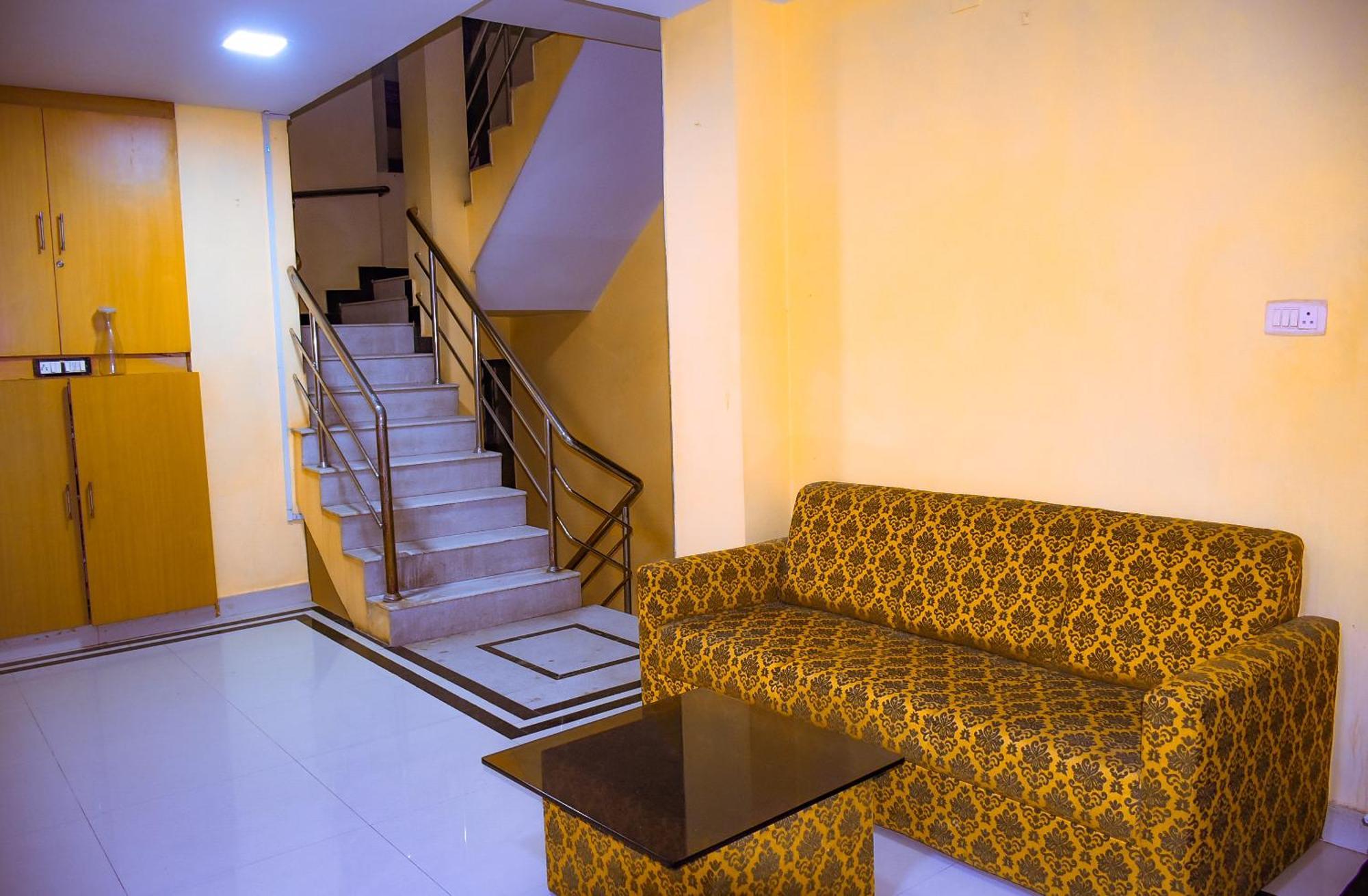 Naksha Tree Hotels - Mogappair Chennai Luaran gambar