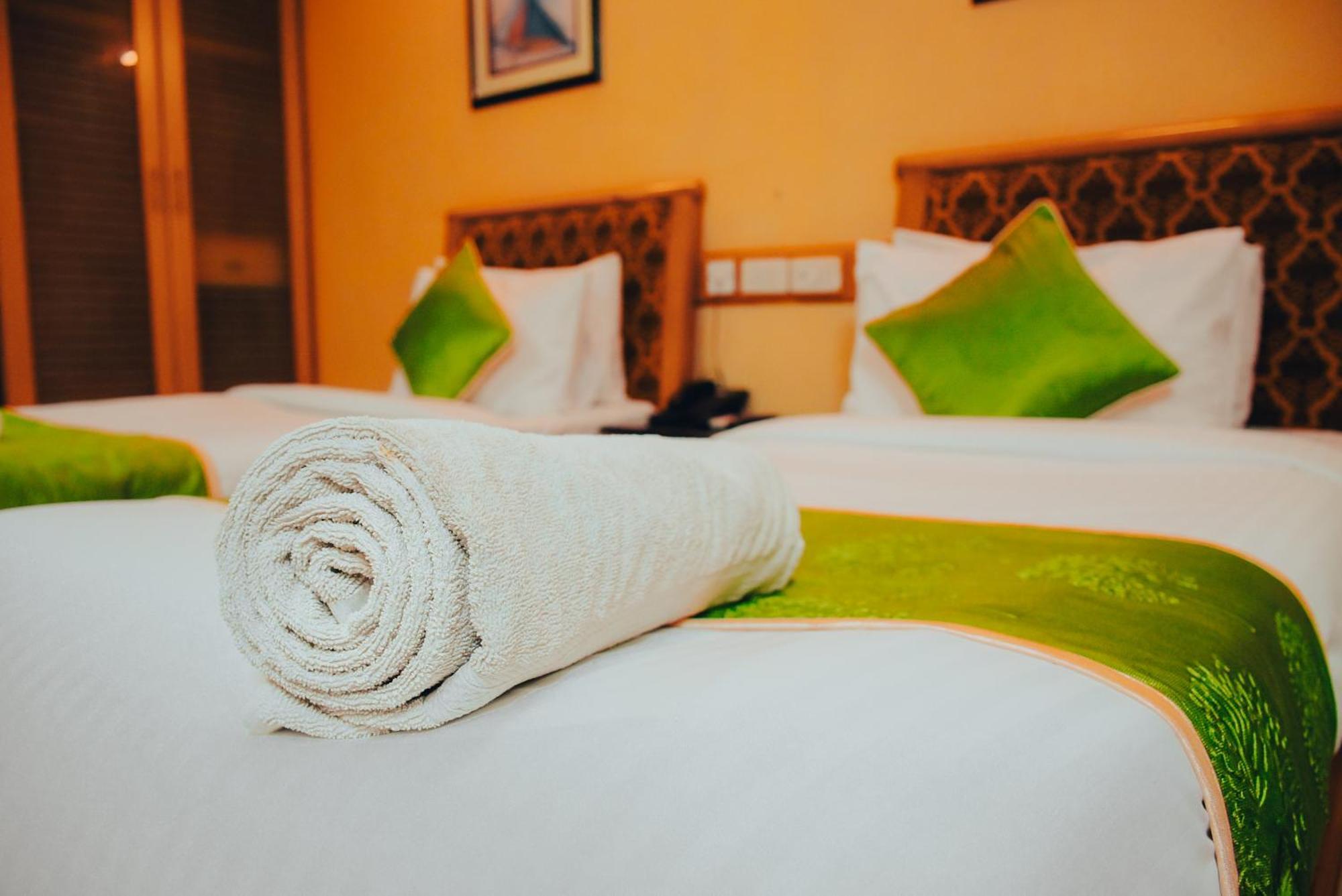 Naksha Tree Hotels - Mogappair Chennai Luaran gambar